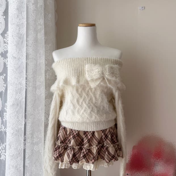 리즈리사 라떼갸루 오프숄더 로걀탑 니트 왕리본 빈티지