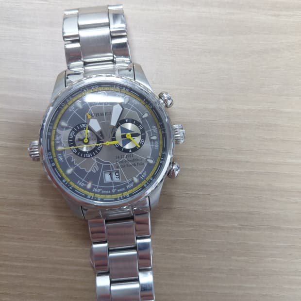 버버리 한정판 메탈시계 BU7503