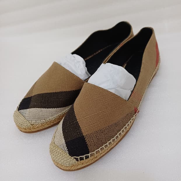 정품 버버리 에스파듀 슬립온 여성 240 체크 단화 플랫 사랑봉봉