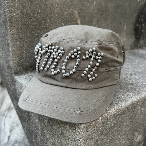 Vintage khaki cubic point cap 