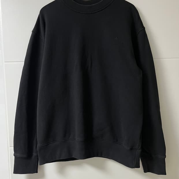 아디다스 맨투맨