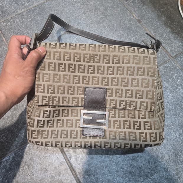 펜디 주까 빈티지 슐더백