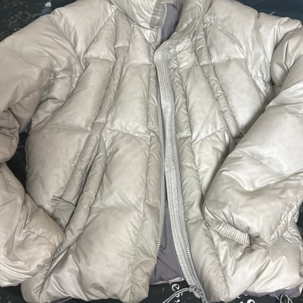 [2] 산산기어 23fw 푸퍼 패딩 자켓 라이트그레이