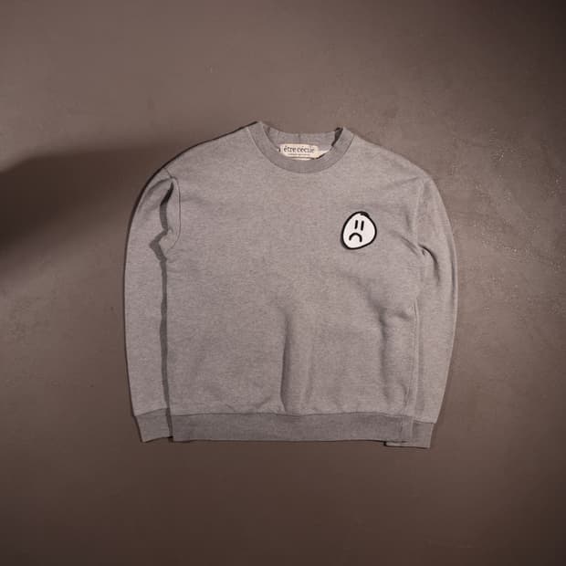 에뜨레 세실 팬톤 로고 스웻셔츠