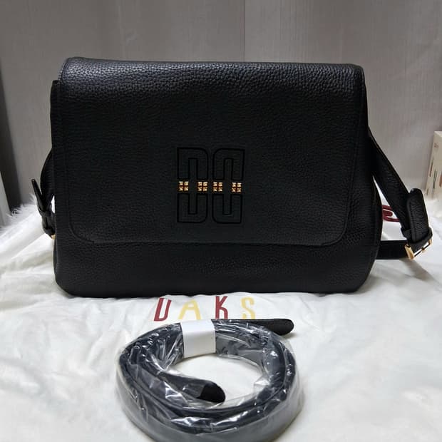 닥스 블랙 가죽 DD로고 크로스백#새상품 