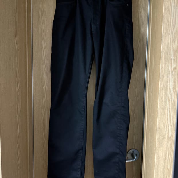 [1] Htae Raven Black Cinch Back denim