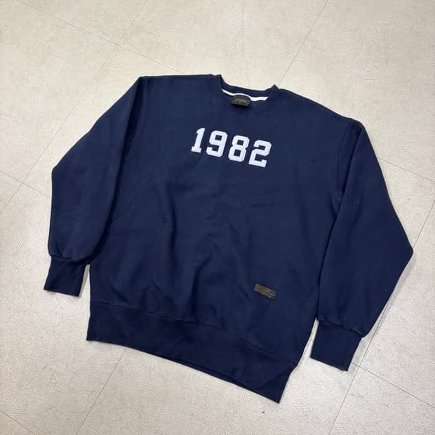 유니폼 브릿지 1982 네이비 맨투맨