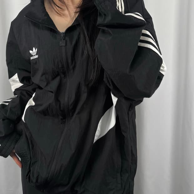 아디다스 리카이브 우븐 바람막이 트랙 자켓