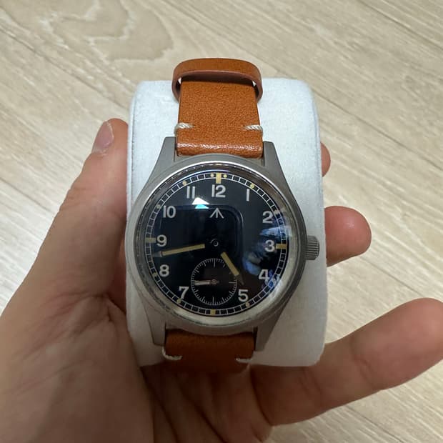 밀리타도 더티더즌 D12 쿼츠 시계