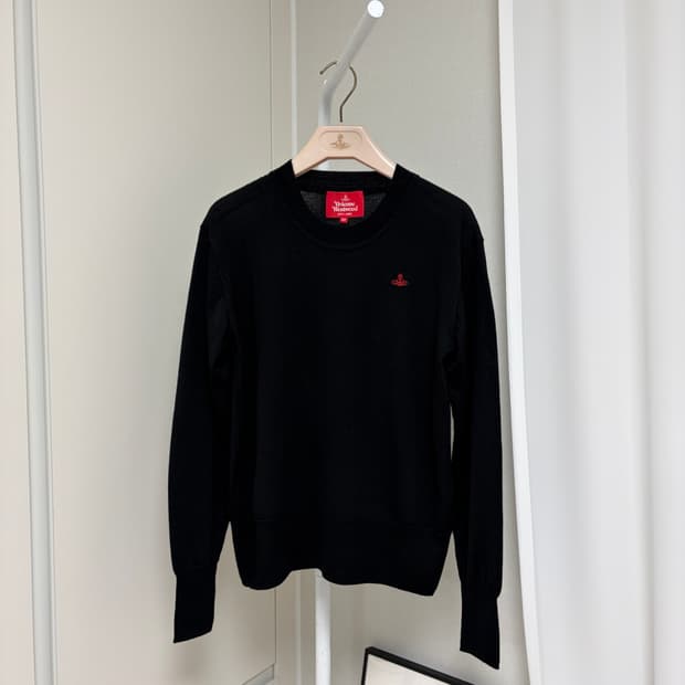 비비안웨스트우드 레드라벨 울 라운드넥 니트