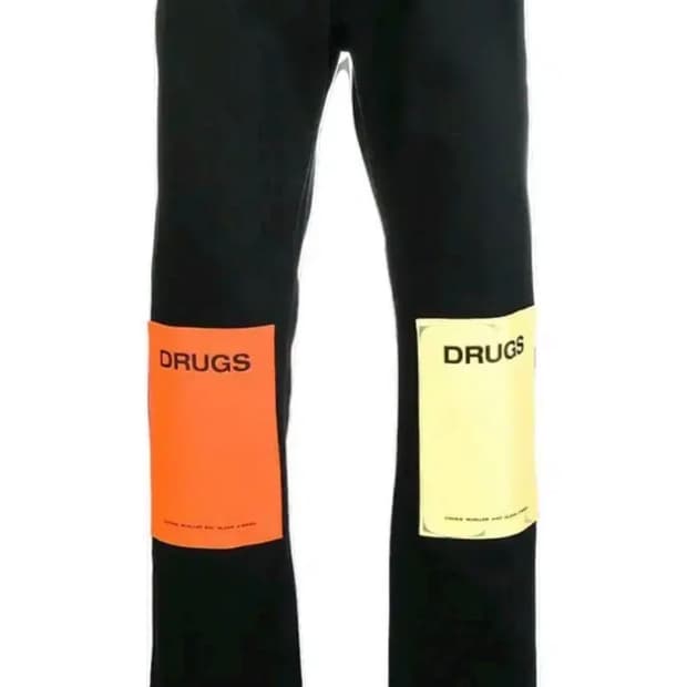 라프시몬스 Drugs 패치 블랙팬츠