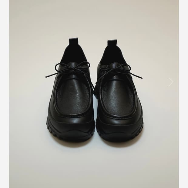 Urbanic30 얼바닉30 티롤리안 비브람 로퍼 250