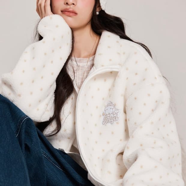 가나디천사날개아이보리덤블플리스M스파오콜라보