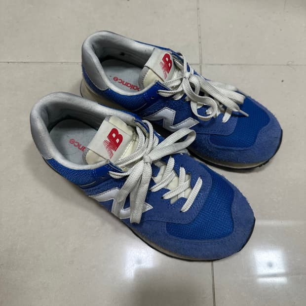 뉴발란스 574 헤리티지 블루 255사이즈