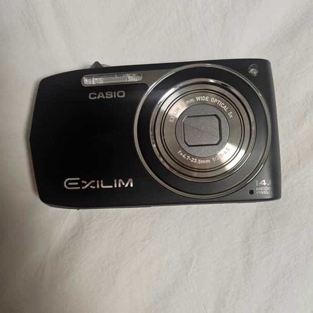 인물 메이크업모드)카시오 엑슬림 Z2000블랙
Casio Exilim
