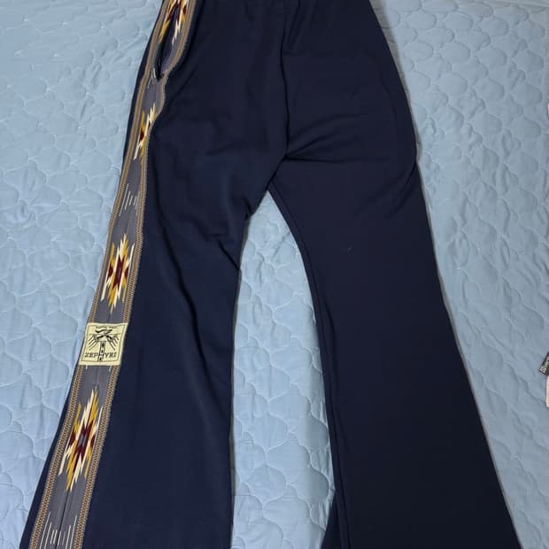 캐피탈 트랙팬츠