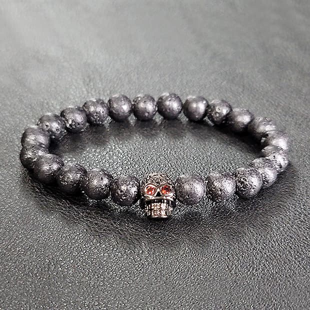 Nightjaw 바솔트 8mm 남자 빈티지 비즈 해골 원석 팔찌