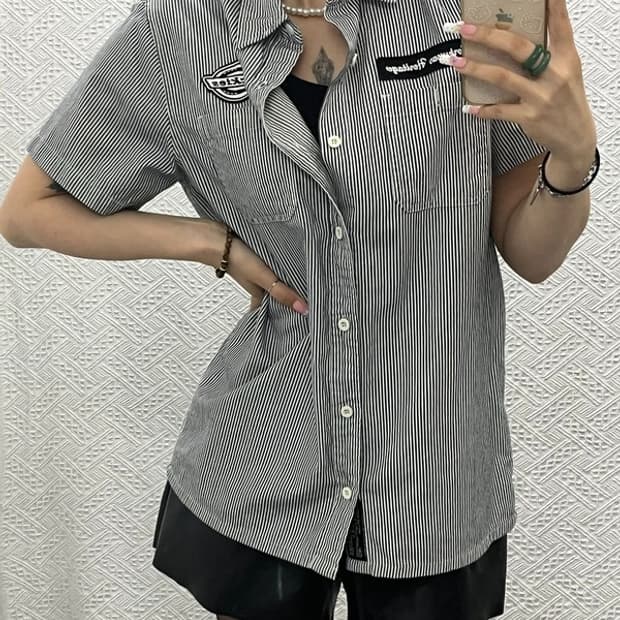 디키즈 올드스쿨 레트로 스트라이프 패치로고 반팔 셔츠 M C13572