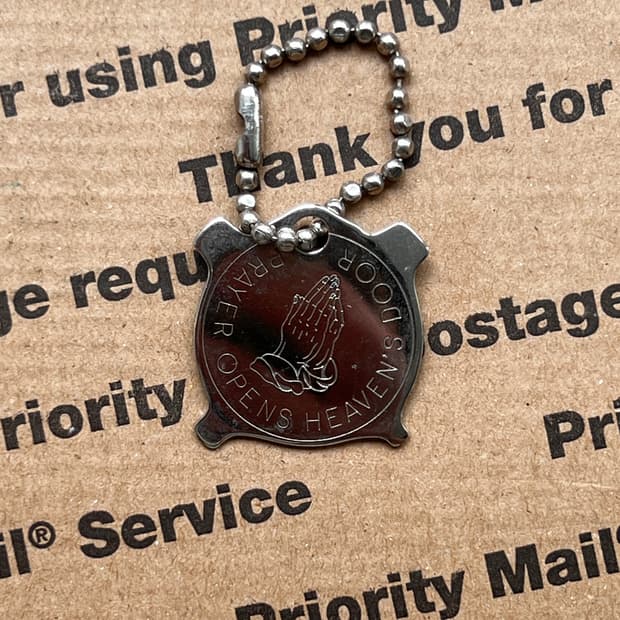 90s vtg Prayer Hands Keyring