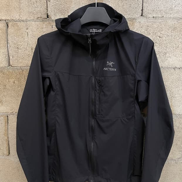 아크테릭스 스쿼미시 후디