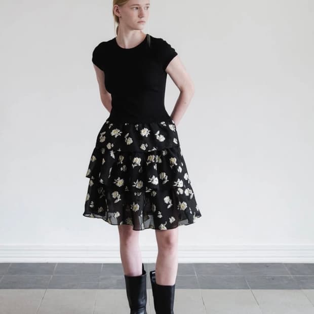 에핑글러 퍼프 탑 블랙 비이커 팝업 한정(m 새상품)