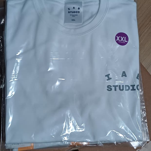 IAB Studio 아이앱 화이트 그레이 XXL 