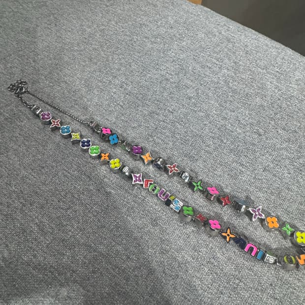 루이비통 파티 목걸이