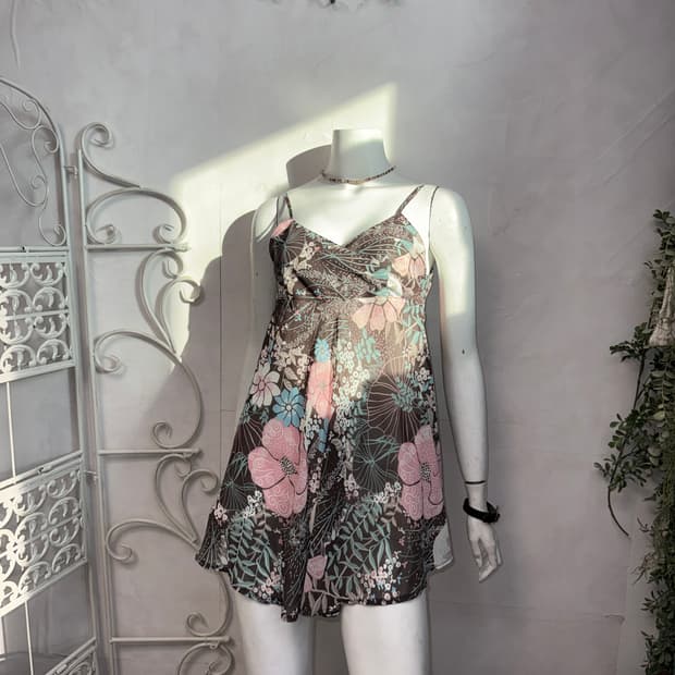Pink brown oriental floral sleeveless 