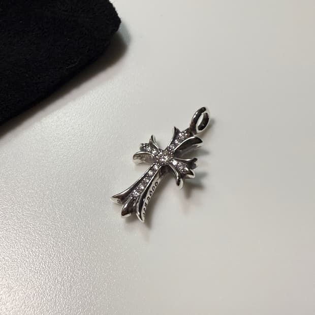 크롬하츠 타이니 크로스 풀파베