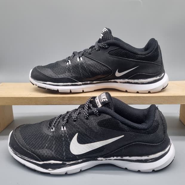 나이키 플렉스 TR5 운동화 225