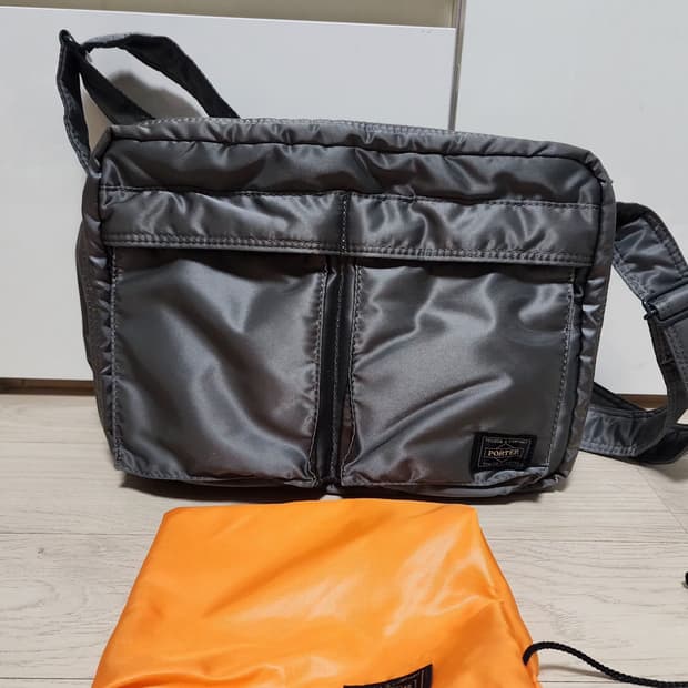 요시다포터 탱커 숄더백 라지 실버그레이