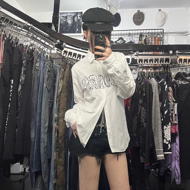 꼼데가르송 옴므 2019‘s 그래픽 셔츠