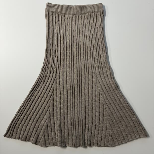 케이블 니트 패턴 롱 스커트