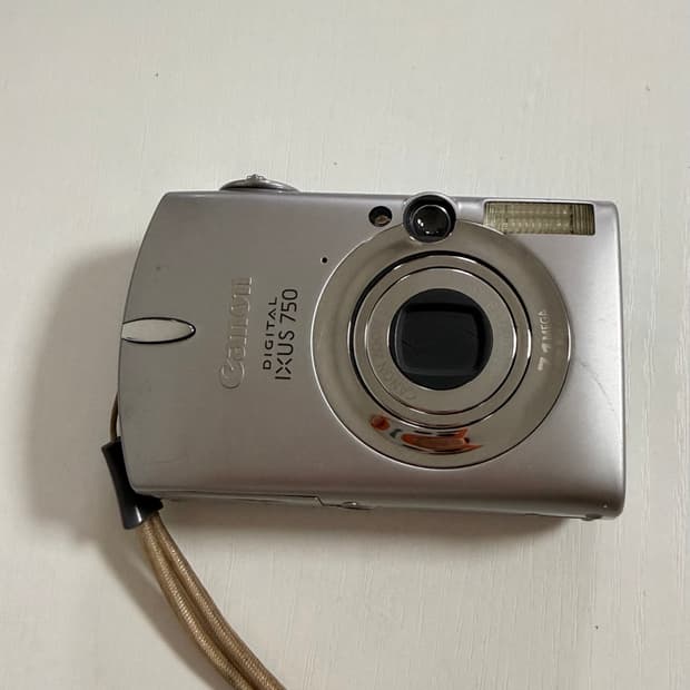 캐논 Canon 익서스750 카메라