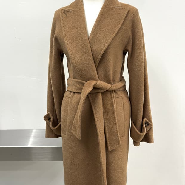 막스마라 카멜 헤어 하프 랩 코트 