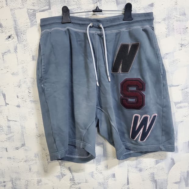 나이키 NSW 헤비스웨트 반바지 그레이 