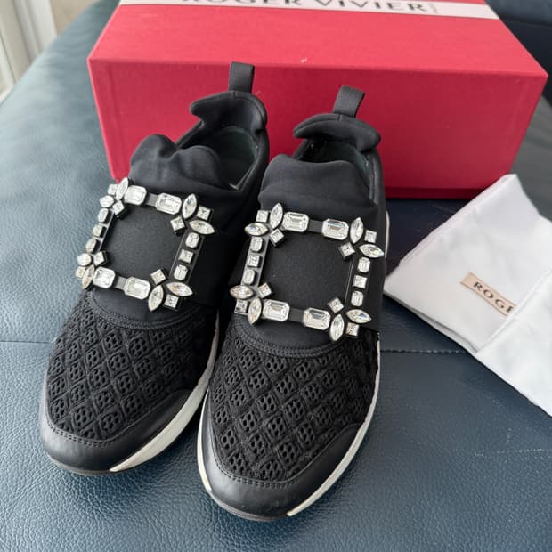 로저비비에 스니커즈 37