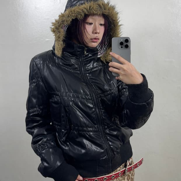 Skinny Lip Hoodie Detail Padding