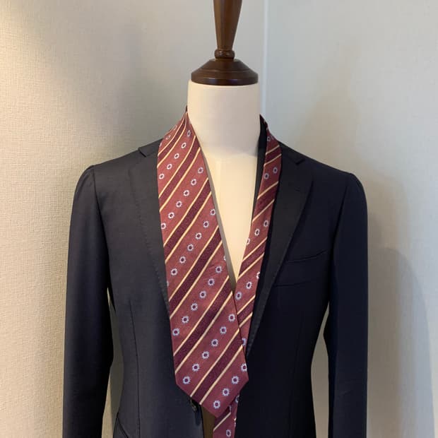 니나리치 명품넥타이 플라워 스트라이프디자인 A+ 최상급 9.3cm