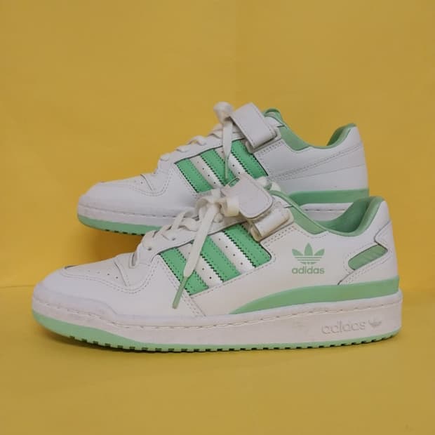 여성 아디다스 포럼 로우 클라우드 화이트 글로리 민트 운동화 (245)