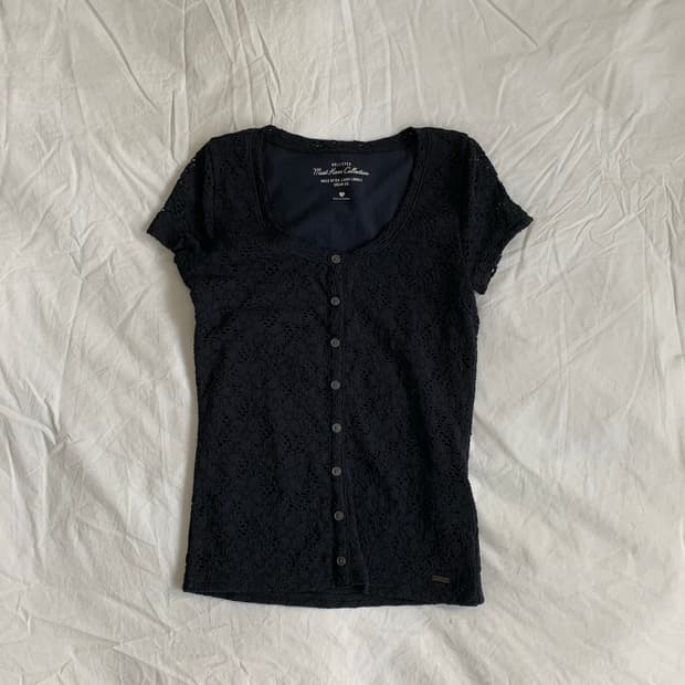 HOLLISTER 플라워 탑