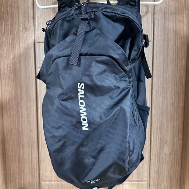 살로몬 트레일블레이저 30 백팩 블랙 판매합니다