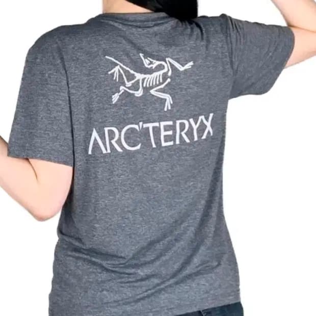 아크테릭스 반팔 티셔츠 