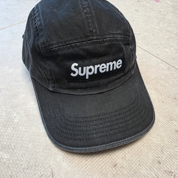 슈프림 워시드 치노 트윌 캠프캡 블랙 팝니다
