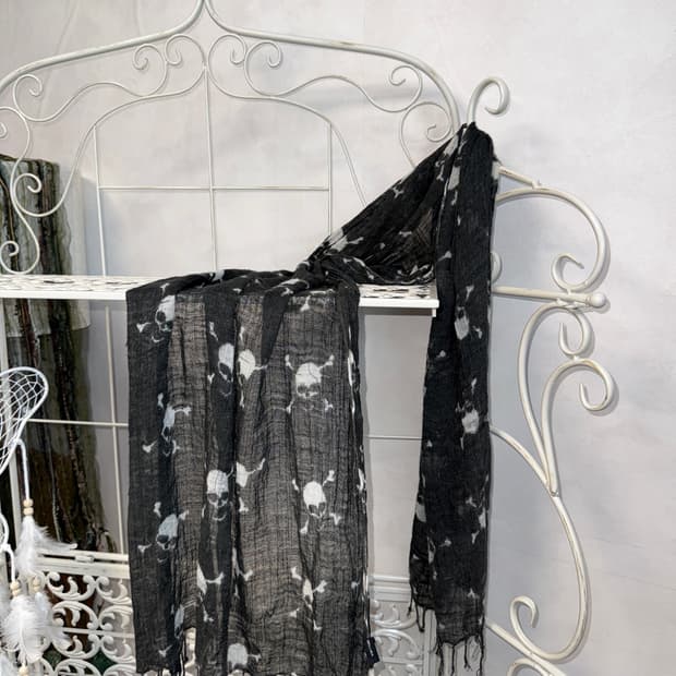 Black grunge skull linen scarf