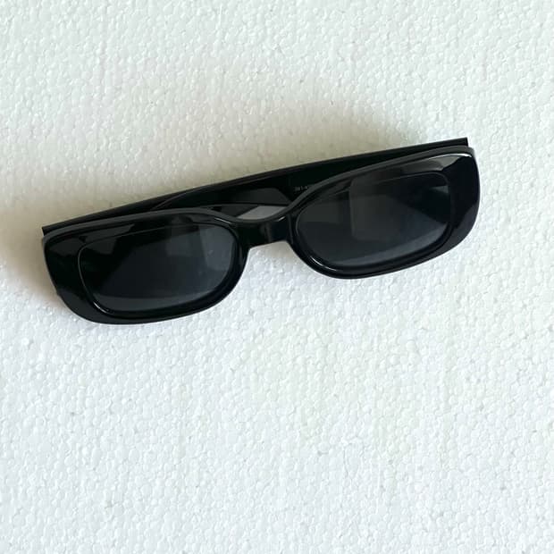 유니클로 렉탱글 선글라스