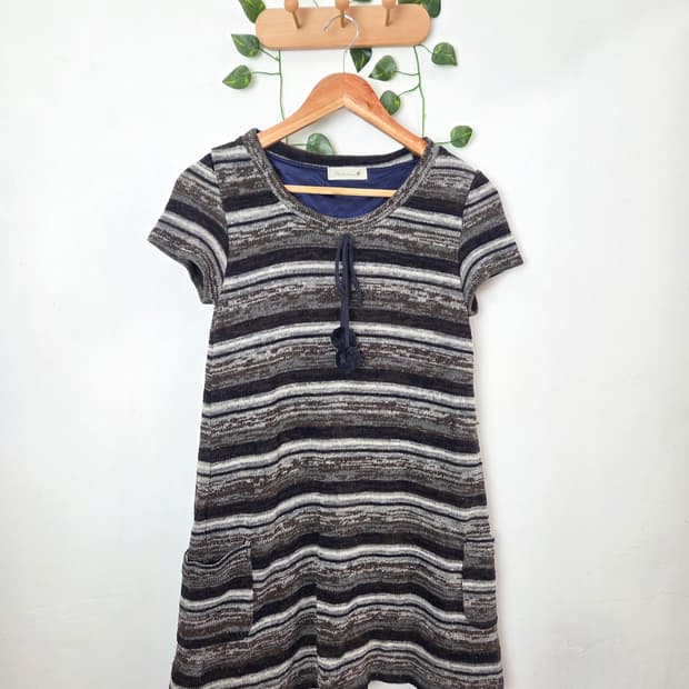 폼폼 패턴 니트 원피스