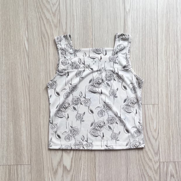 베이지 플라워 큐빅 슬리브리스