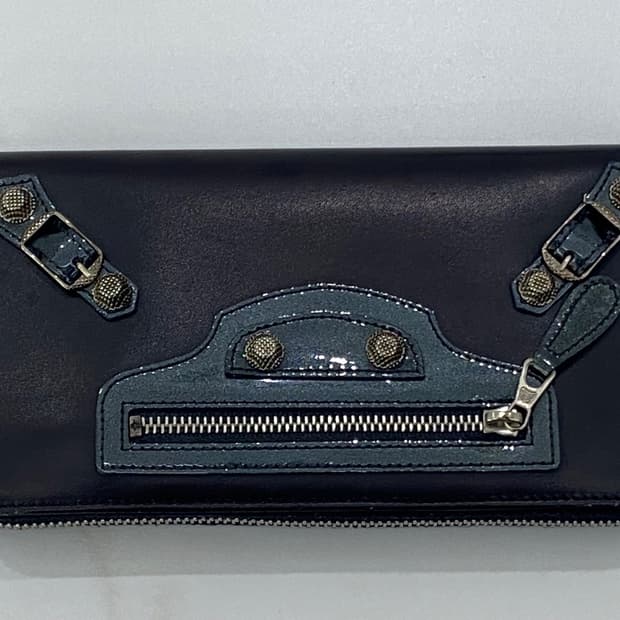 [Balenciaga] 발렌시아가 클래식 메탈 레더 장지갑