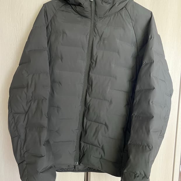 [새상품급] 유니클로 퍼프테크 후드파카 (M)